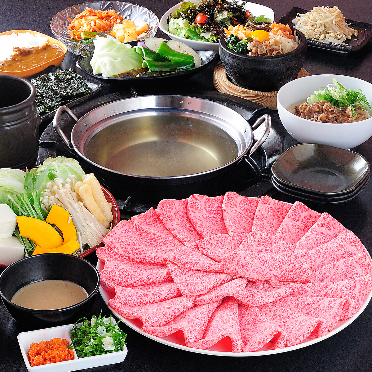黒毛和牛焼肉、すき焼き、しゃぶしゃぶ食べ放題4180円(税込)~!