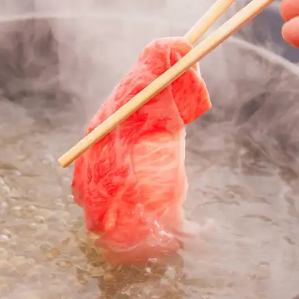 [All-you-can-eat Japanese Black Beef] Premium Shabu-Shabu Course 4,180 yen (tax included) / All-you-can-drink alcohol + 1,320 yen (tax included)