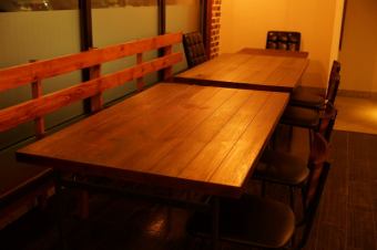 Table for 4 to 6 people × 2