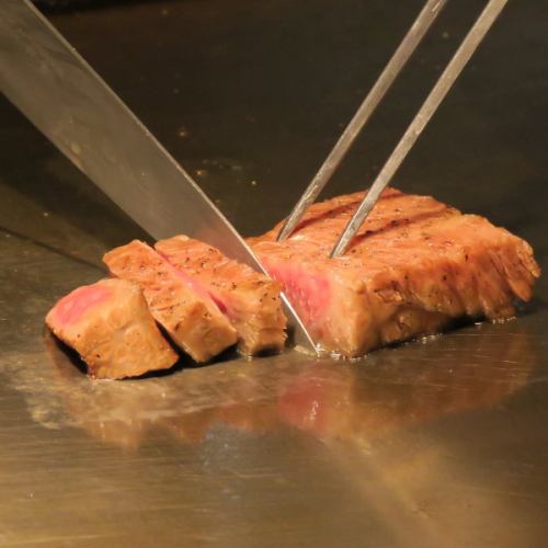ステーキが肉欲を満たす