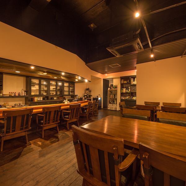 [Available for private use] The restaurant can be reserved for private use for 10 to 20 people.The high-quality and calm interior of the restaurant is perfect for small to medium-sized banquets and girls' night out♪Please feel free to contact us.