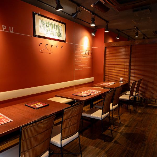 町田駅より徒歩約1分の好立地にあるため、各種宴会や会社仲間との飲み会、仕事帰りのサク飲みなど様々なシーンに合わせてご利用いただけるはず◎人数に合わせてお席のご案内をいたします。35名様で貸切可能です◎歓送迎会など各種宴会にて《蜀味軒別館》をご利用ください♪
