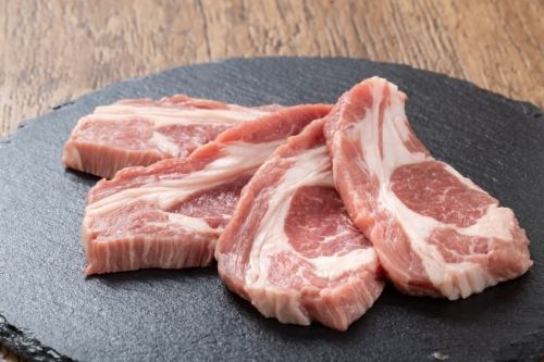 We are particular about the cooking method and seasonings.