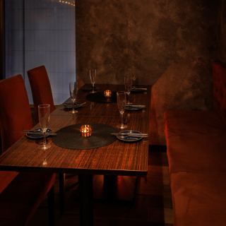 Recommended for gatherings of close friends or girls' nights.The space is compact yet spacious, with well-balanced tables that allow you to share dishes.