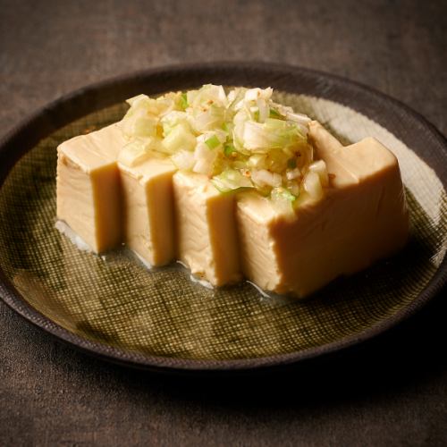 Cold tofu with green onion and salt sauce