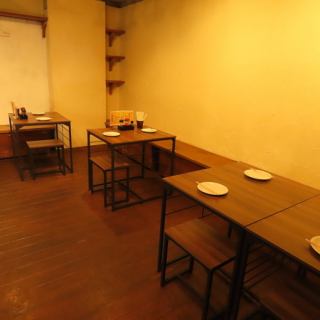 キッチン目の前のカウンター席では職人が料理をするところをお楽しみいただけます！