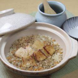 土鍋の炊き込みご飯