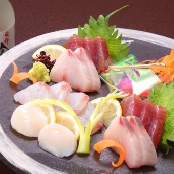 Assorted sashimi (2 servings)