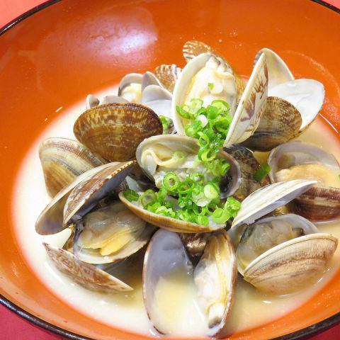 Steamed clams with sake / Grilled clams with butter