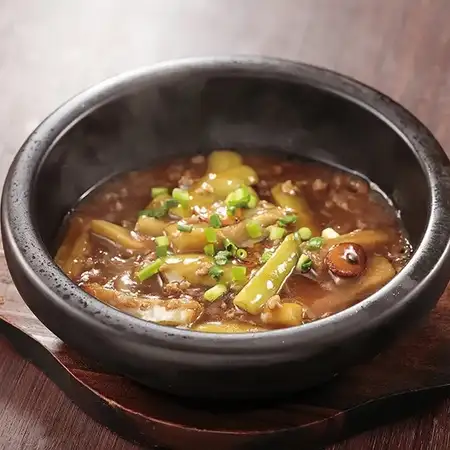 茄子と豚挽肉の土鍋仕立て