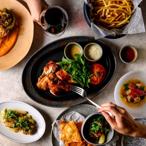 【オリジナリティ溢れるモダンアメリカン料理】焼き立ての肉料理やタコス、トルティーヤを楽しめる