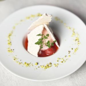 苺の3種の仕立てとカッサータ