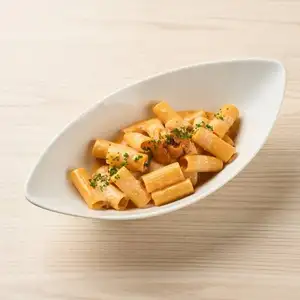 ウニクリームのショートパスタ