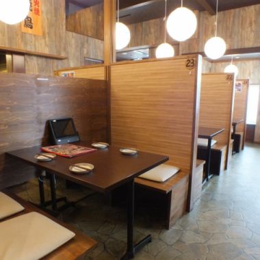 Popular semi-private room seats! This seat is recommended for small-group banquets, girls-only gatherings, and family use.Flowers bloom in a leisurely girl's talk ... ♪ At the tatami room, even families with children can relax.