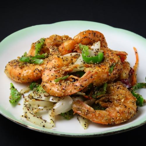 殻付き海老の黒胡椒炒め