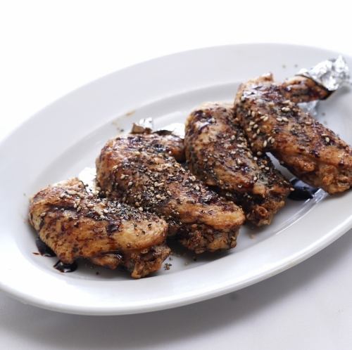 手羽先唐揚げの黒胡椒ソース