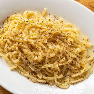 Pecorino Romano cheese, Cacio e Pepe, Tonnarelli