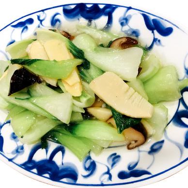 Stir-fried green vegetables