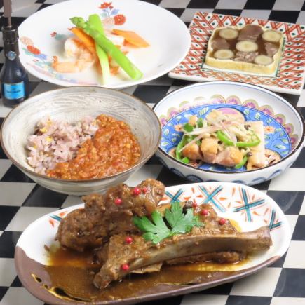 料理長おまかせコース〈3時間飲み放題付き〉6,000円（税込）