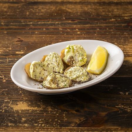 いぶりがっことアボカドチーズ