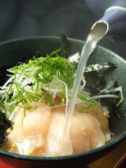 お茶漬け(たこわさ/チャンジャ)パイタン茶漬け(水餃子)　