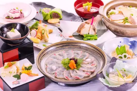 個室四季料理くらりで