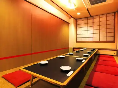 個室四季料理くらりで