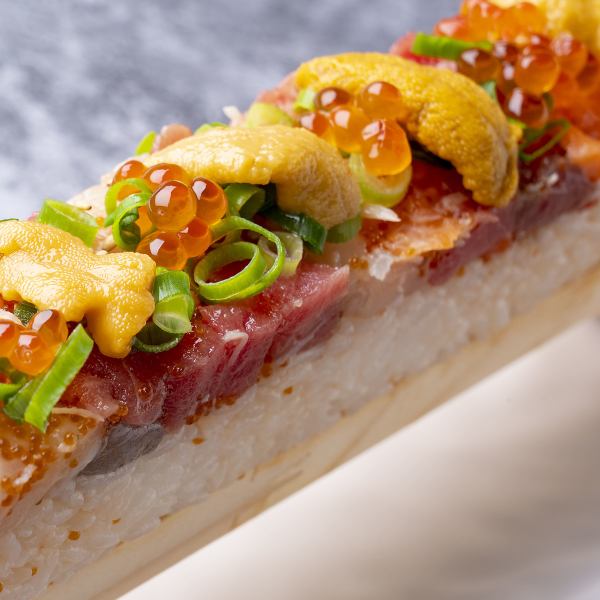 【一日5食限定】華麗な海鮮の棒寿司