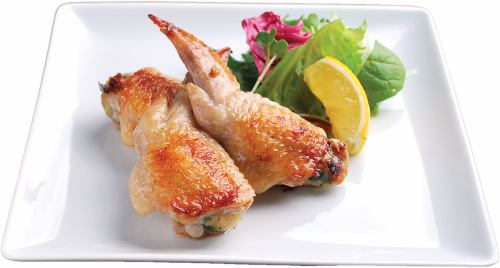 肉汁たっぷり手羽餃子