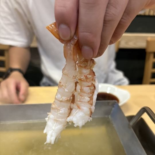 【仅限12月】尊享宴★8道奢华菜肴,包括鲜嫩红虾涮涮锅、烤鲍鱼等,仅需8000日元