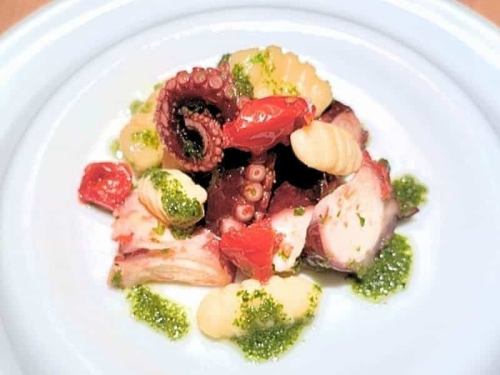 Octopus and sun-dried tomato basil sauce