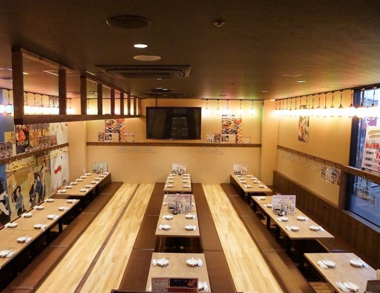 Banquet is OK even in the tatami room of digging ♪ ★ Relaxing according to the number of people ♪ The digging seat is up to 70 people! For company gatherings and usual drinking parties! The inside of the store is a banquet hall that can accommodate up to 180 people! Kaihin Makuhari workers Tachi, make a noise with Chiba-chan and get excited ♪