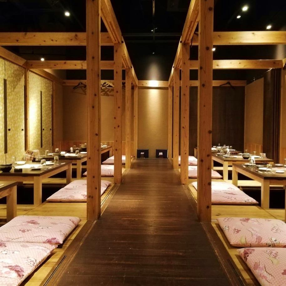 We have rooms for various occasions such as kotatsu, tatami mats, and tables!