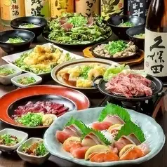 【特选套餐】豪华新鲜海鲜拼盘/马肉刺身/烤牛里脊等。含120分钟畅饮★ 6000日元（含税）
