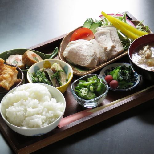 【日曜日限定】ランチ880円(税込)～★ご飯大盛り無料！