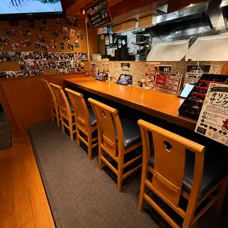カウンター席は5名様までご利用可能です！