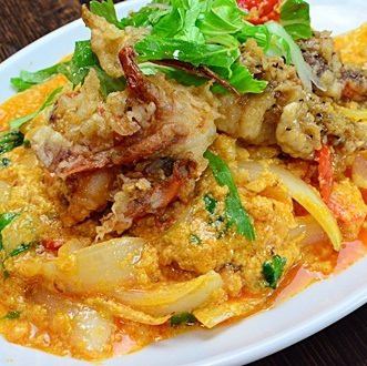 【本場タイの味覚を堪能】殻ごと味わう◆濃厚プーパッポンカリー