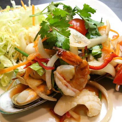 ヤムタレー(シーフードサラダ)