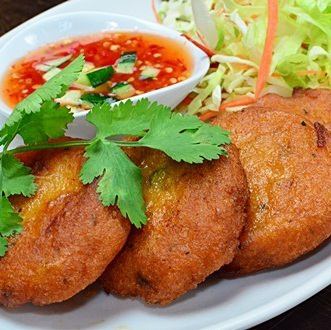 トートマンパー／クン(魚／海老のさつま揚げ)