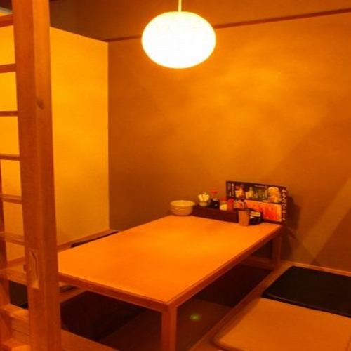 個室でゆっくり飲み会できます!