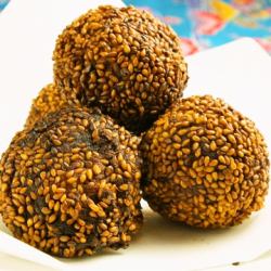 Red imo sesame dumpling