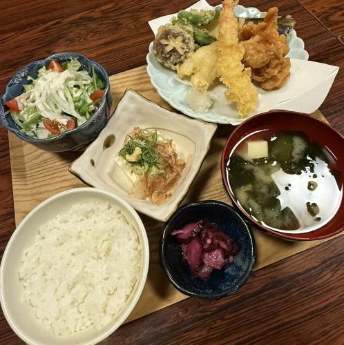 A wide variety of tempura