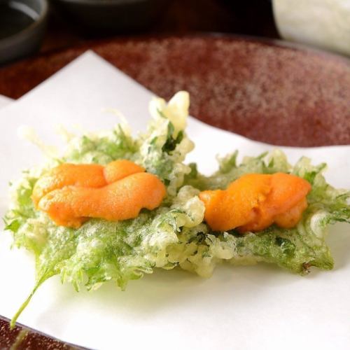 海老天 チリマヨ(2本)/大葉の雲丹のせ天(2枚)/甘ダレ穴子天(2尾)/海老の湯葉巻天(2個)