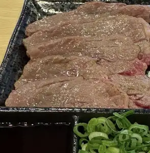 炙り霜降りたたきポン酢