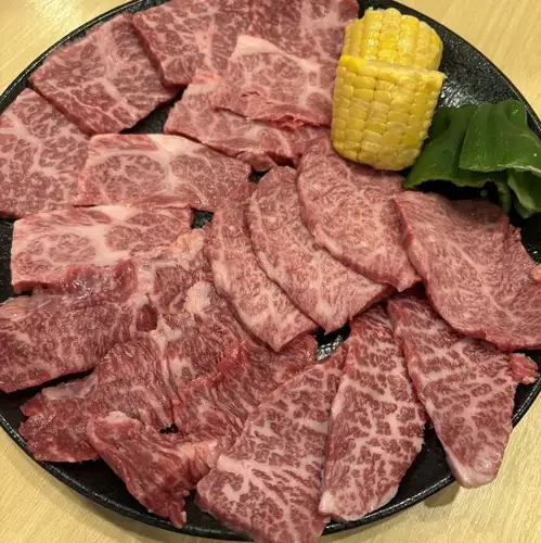 Saga Beef Female Five-Variety Platter