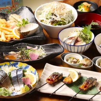 2种烤鲭鱼串(比较用)×2种肥鲭鱼拼盘等共8道菜【人气鲭鱼套餐】2小时无限畅饮3,500日元/适合酒会