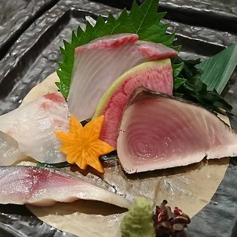 The sashimi purchased every day is good ★