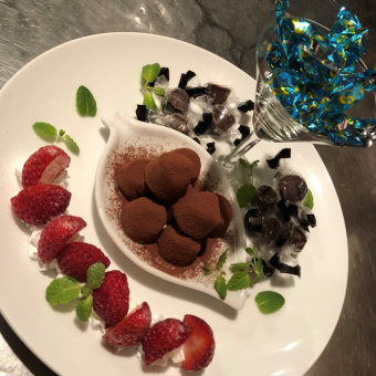 Cake　チョコレートオードブルの盛り合わせ