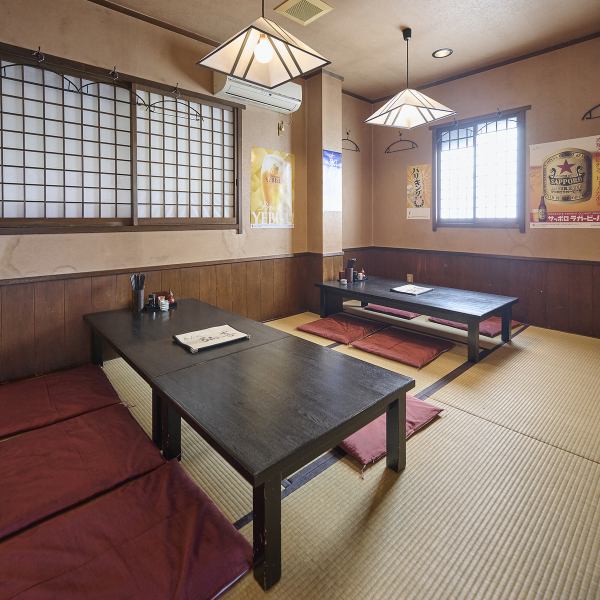 ゆったりと足を伸ばしてくつろげるお座敷席は、2名~4名様の中規模宴会にぴったりです。仕事帰りの飲み会や、気心知れた友人同士での語らいの場として大活躍◎和の温かみを感じる落ち着いた雰囲気の中で、リラックスしてお食事をお楽しみいただけます。日常の疲れを癒やす憩いの場として、ぜひお気軽にご利用ください!