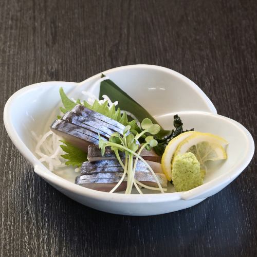 脂がのった鮮魚を厳選!お刺身や焼き魚で旬の旨みを堪能